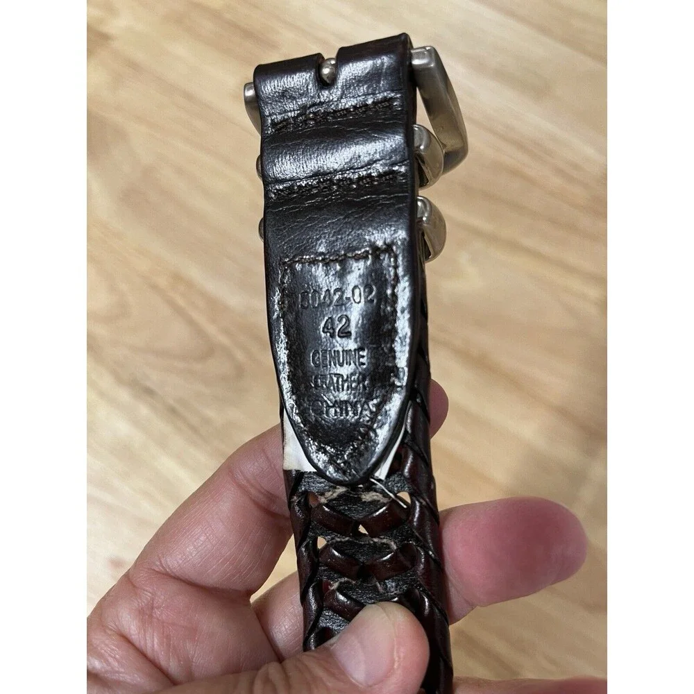 Mens 100% Leather Woven Belt. Heavy Silver Buckle Sz 42 Some wear on‎ inside